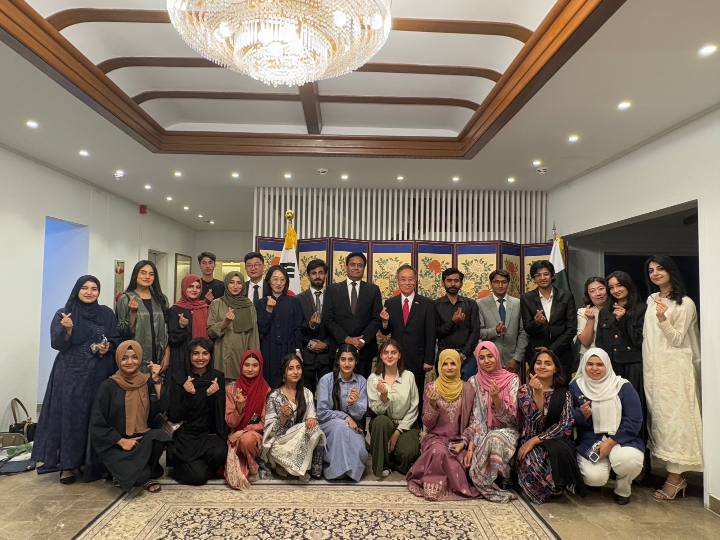 Faculty and Students' Dinner at the Korean Embassy.