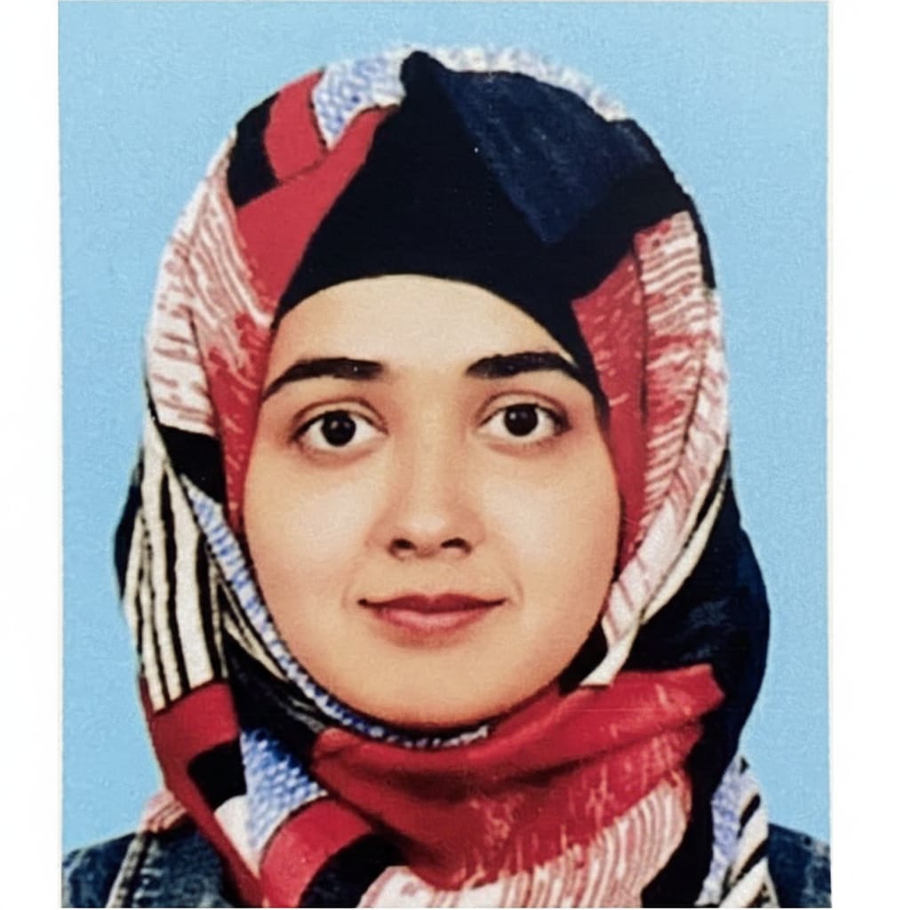 Esha Mahmood